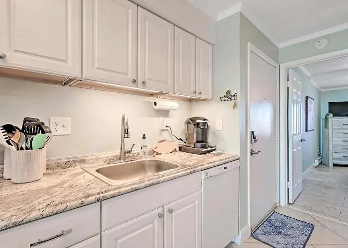 Beachbox Ii - Panoramic Inlet Views - Bayside Pool - Free Parking - Couple's Corner - Assateague House 411 Apartment *
