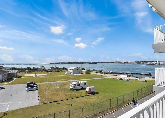 Beachbox Ii - Panoramic Inlet Views - Bayside Pool - Free Parking - Couple's Corner - Assateague House 411 *