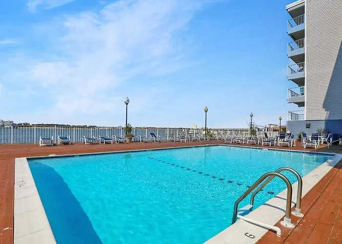 Apartment Beachbox Ii - Panoramic Inlet Views - Bayside Pool - Free Parking - Couple's Corner - Assateague House 411 Ocean City